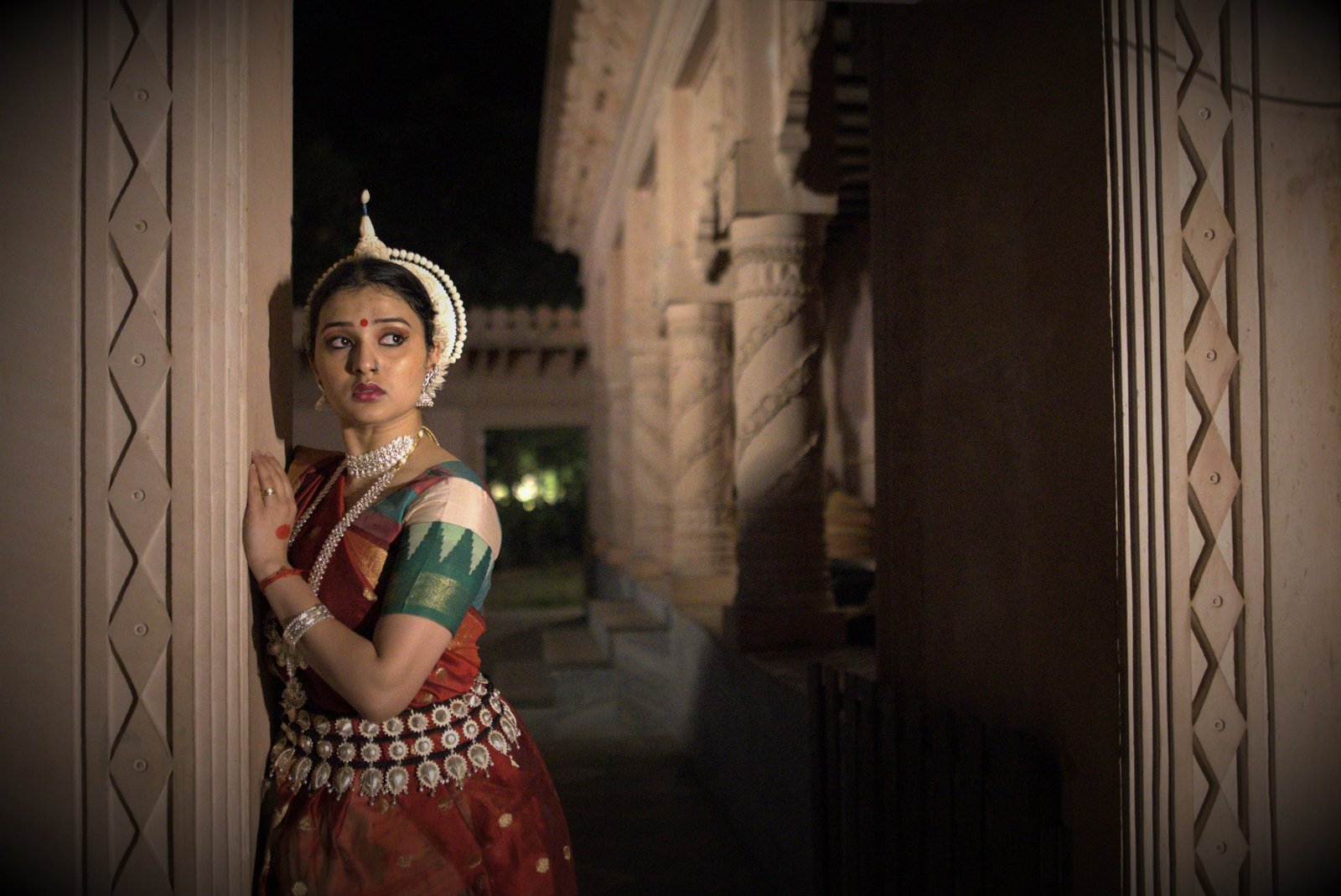 Pallavi floral dance in Odissi